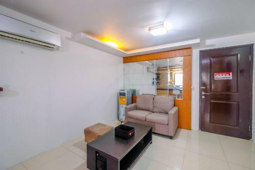 Nice And Comfort 2br Metropark Condominium Apartment By Travelio