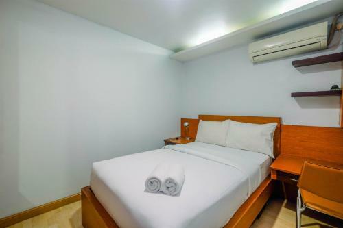 Nice And Comfort 2br Metropark Condominium Apartment By Travelio