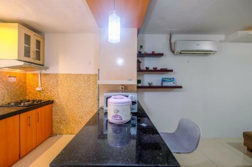 Nice And Comfort 2br Metropark Condominium Apartment By Travelio