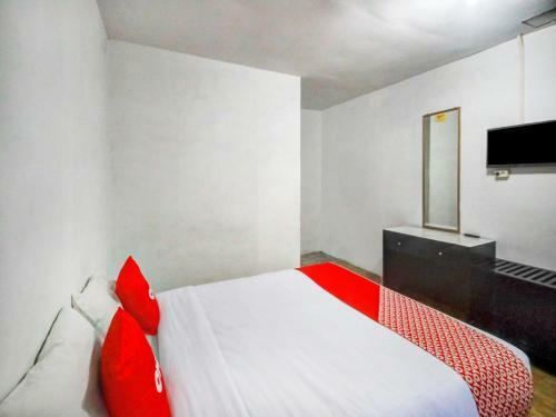 Oyo 2322 Dien Karona Hotel