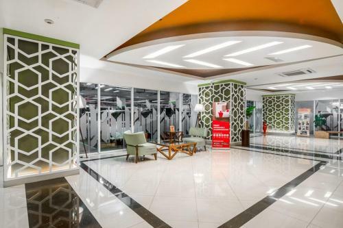Hostal Kita Pro Grand Kamala Lagoon