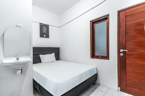 Hotel Oyo Life 2925 Midys