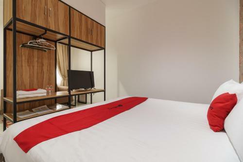 Hostal Reddoorz Plus Near Exit Toll Puncak 2