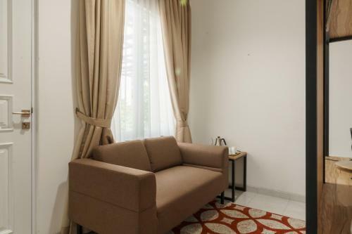 Hostal Reddoorz Plus Near Exit Toll Puncak 2