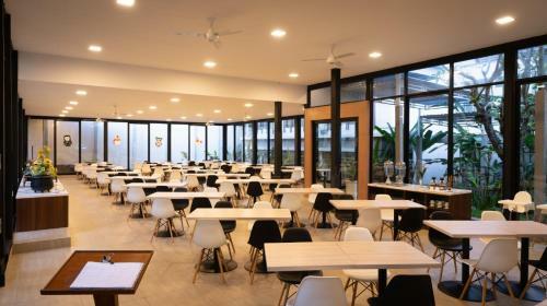 Hotel Nite & Day Mdc Puncak - Gadog