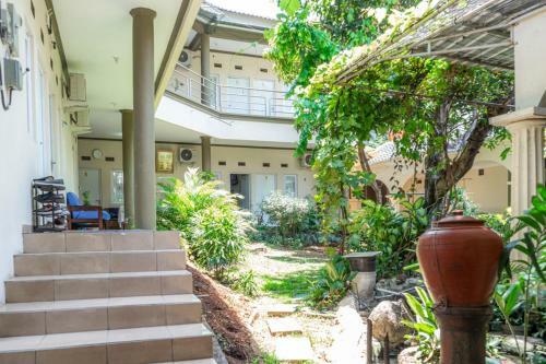 Hostal Reddoorz Near Gajahmungkur Semarang