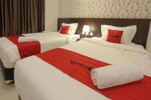 Hostal Reddoorz Plus Near Solo Paragon Mall