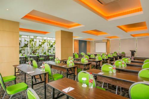 Zest Hotel Parang Raja Solo