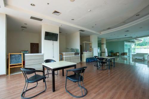 Hotel Sultan Premiere Easton Park Serpong