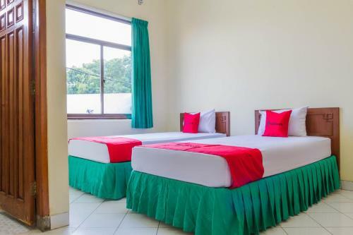 Hostal Reddoorz Near Grage City Mall 2