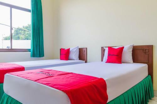 Hostal Reddoorz Near Grage City Mall 2