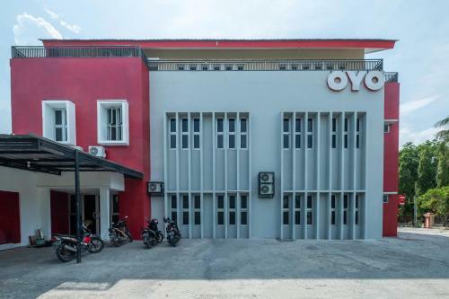 Hotel Oyo 2132 Pondok Avicenna