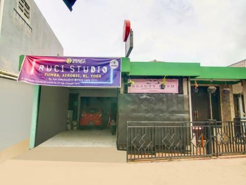 Hotel Spot On 3863 Puspita Depok