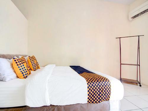 Hotel Spot On 3863 Puspita Depok