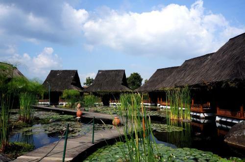 Kampung Sumber Alam Garut