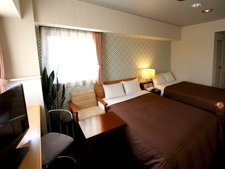 Hotel Livemax Chitose