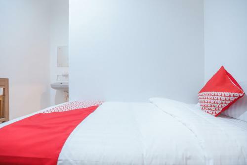 Hotel Oyo 150 Harmoni Residence