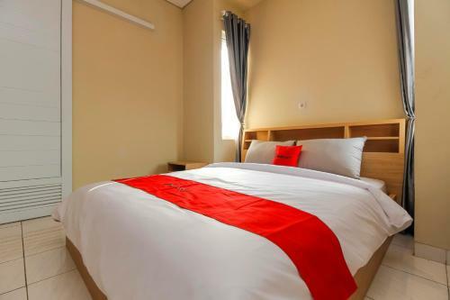 Hostal Reddoorz @ Cilandak Barat