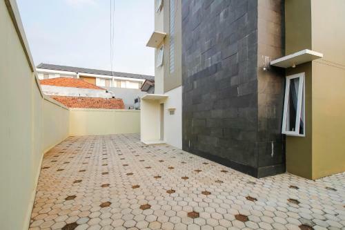 Hostal Reddoorz @ Cilandak Barat