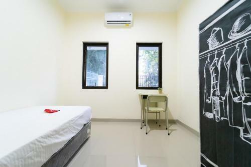 Hostal Koolkost Near Universitas Tarumanegara