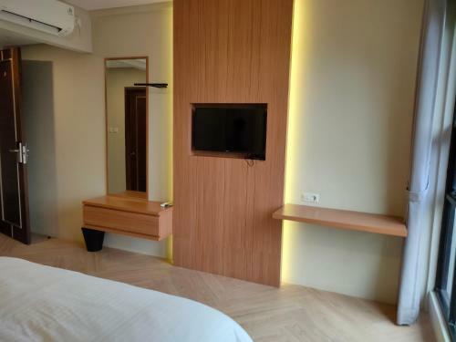 Hotel Adotel