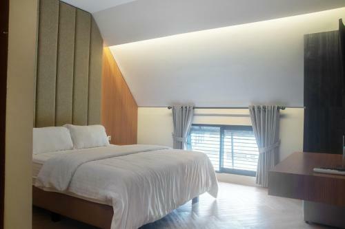 Hotel Adotel