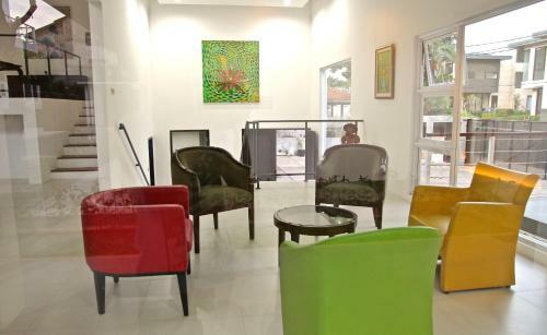 Hotel Ampera Avenue Residence