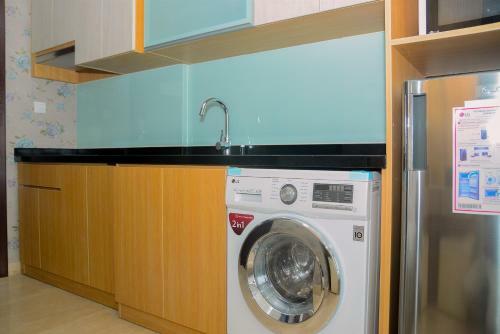 Tranquil Studio Apartment At Menteng Park By Travelio