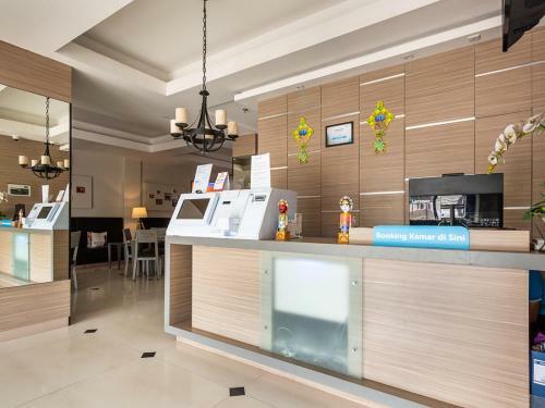 Oyo 3735 Liv Hotel