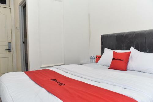 Hostal Reddoorz Plus @ Kemayoran