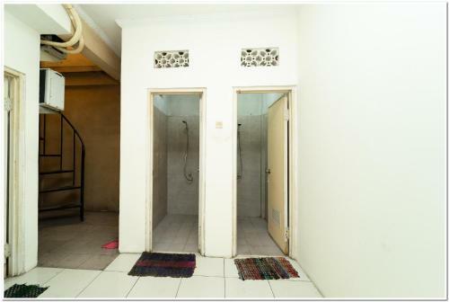 Hostal Koolkost Syariah Near Stie Trianandra