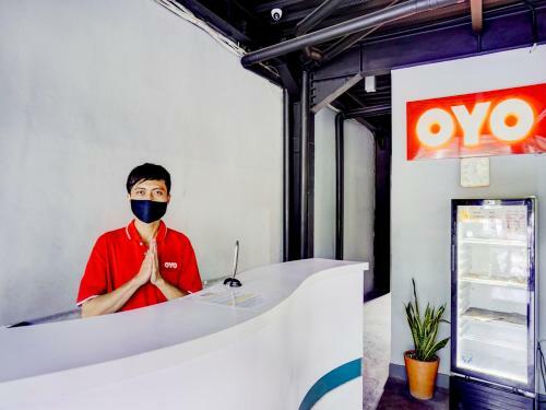 Hotel Oyo 1805 Fatmawati Mansion Syariah