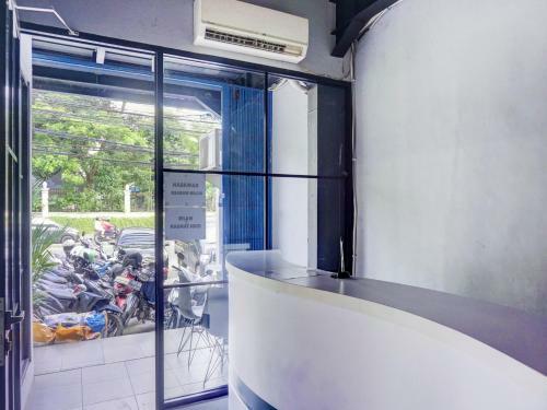 Hotel Oyo 1805 Fatmawati Mansion Syariah