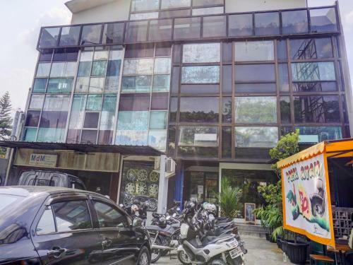 Hotel Oyo 1805 Fatmawati Mansion Syariah