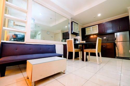 Classic 2br City Home Moi Apartment By Travelio