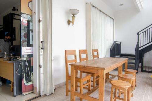 Hotel Oyo 3733 Guntur 40 Residence