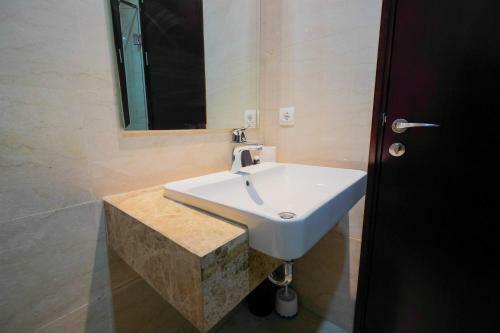 Exquisite Studio Menteng Park Apartment By Travelio
