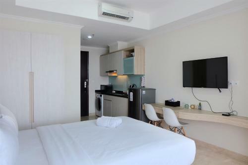 Comfy Studio Menteng Park Apartment By Travelio