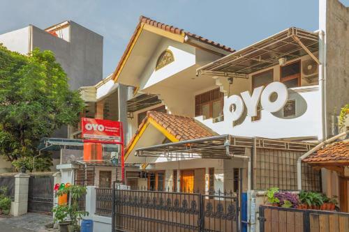 Hotel Oyo 366 Thamadhiro Residence