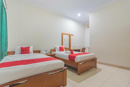 Hostal Reddoorz @ Pemuda Street