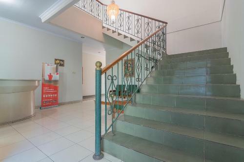 Hostal Reddoorz @ Pemuda Street