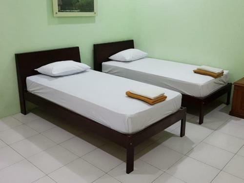 Hostal Embe Pitoe Syariah Gejayan