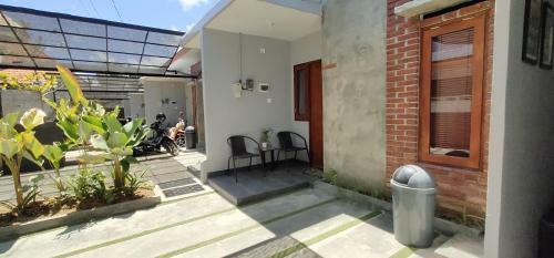 Hostal Embe Pitoe Syariah Gejayan