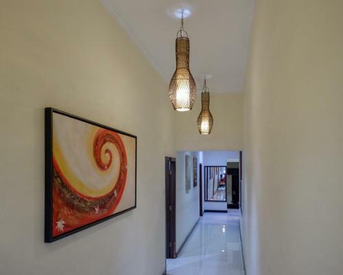 Reddoorz Plus @ Hotel Asih Uny
