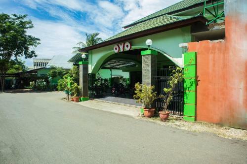 Oyo 1682 Greenia Hotel