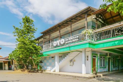 Hotel Oyo 1755 De'balcon Accomodation