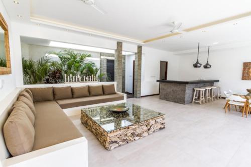 Luxury 3 Bedroom Villa With Private Pool, Bali Villa 1157