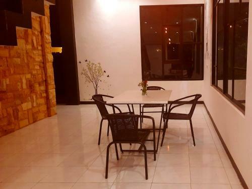Hotel Cozy Stay Kupang
