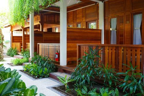 La'villaris Hotel & Resto