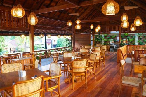 La'villaris Hotel & Resto